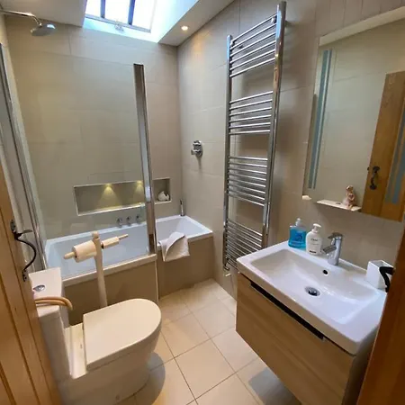 Apple Farm Holiday Cottages 別荘